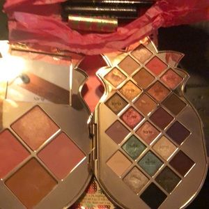 Tarte “pineapples of my eye “ used swatched